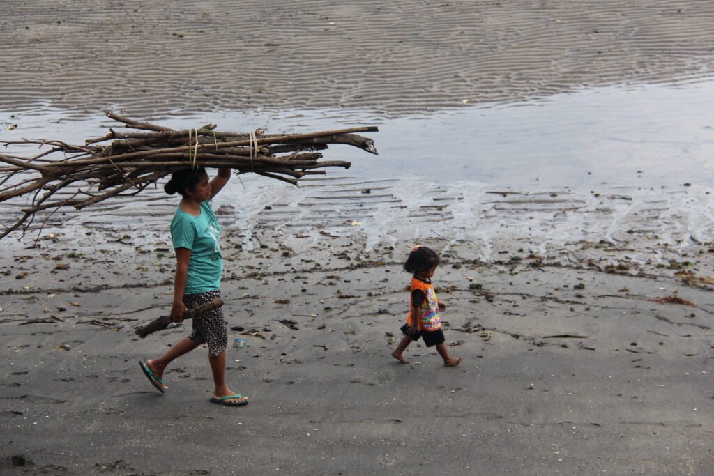 People of Flores